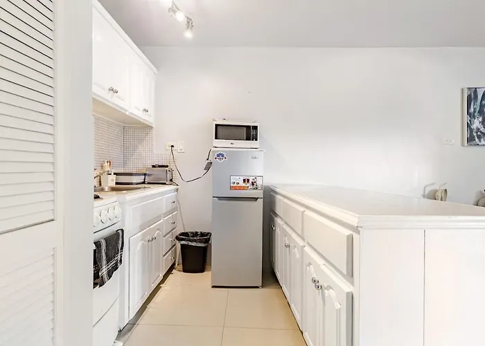 One Cozy Seawind On The Bay Apartment Montego Bay