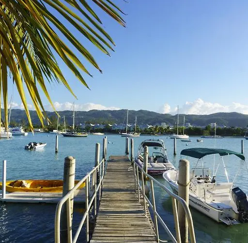 One Cozy Seawind On The Bay *