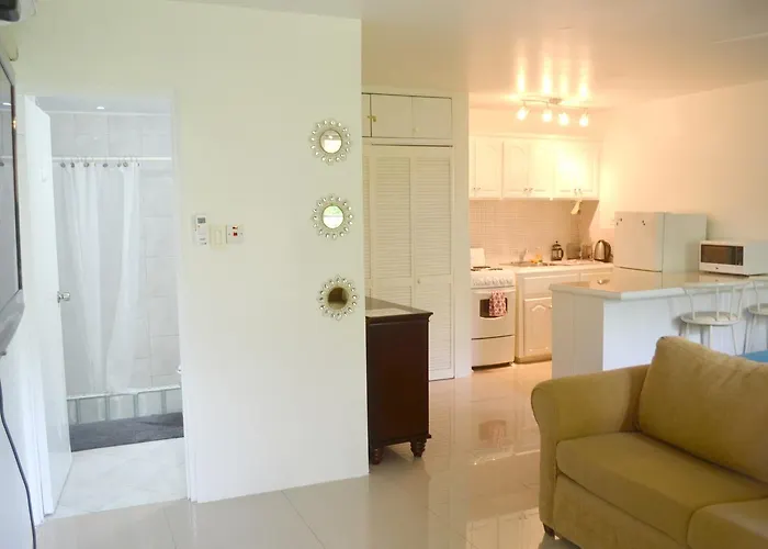 One Cozy Seawind On The Bay Apartment *